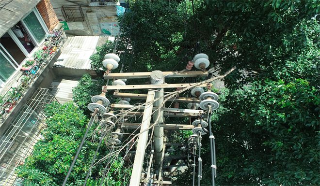 10 分鐘 2 公里 | 大疆 L1 激光雷達城區配網點云建模示范